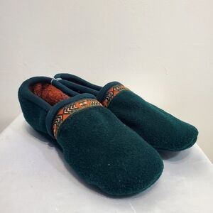Women's Forest Green Slip-On Cozy Slippers